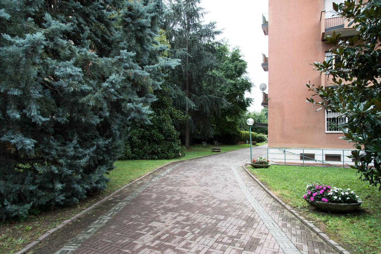 Apartament Youhosty - Delle Genziane 7 Mediolan Zewnętrze zdjęcie